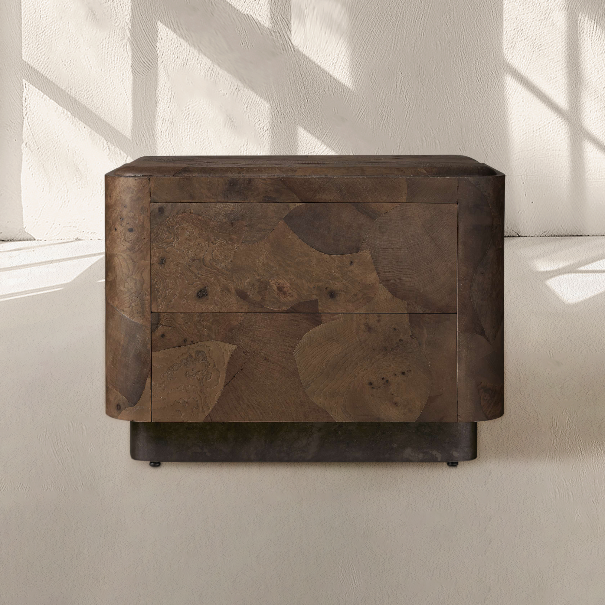Loranco Closed Nightstand