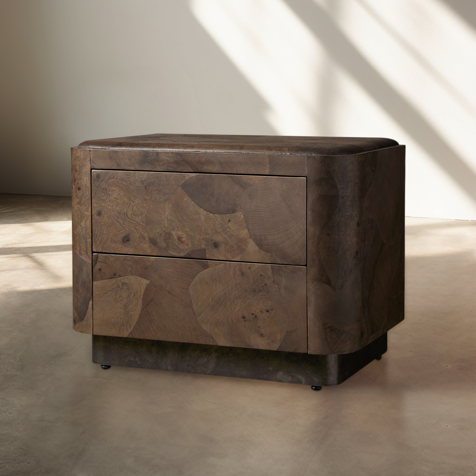 Loranco Closed Nightstand