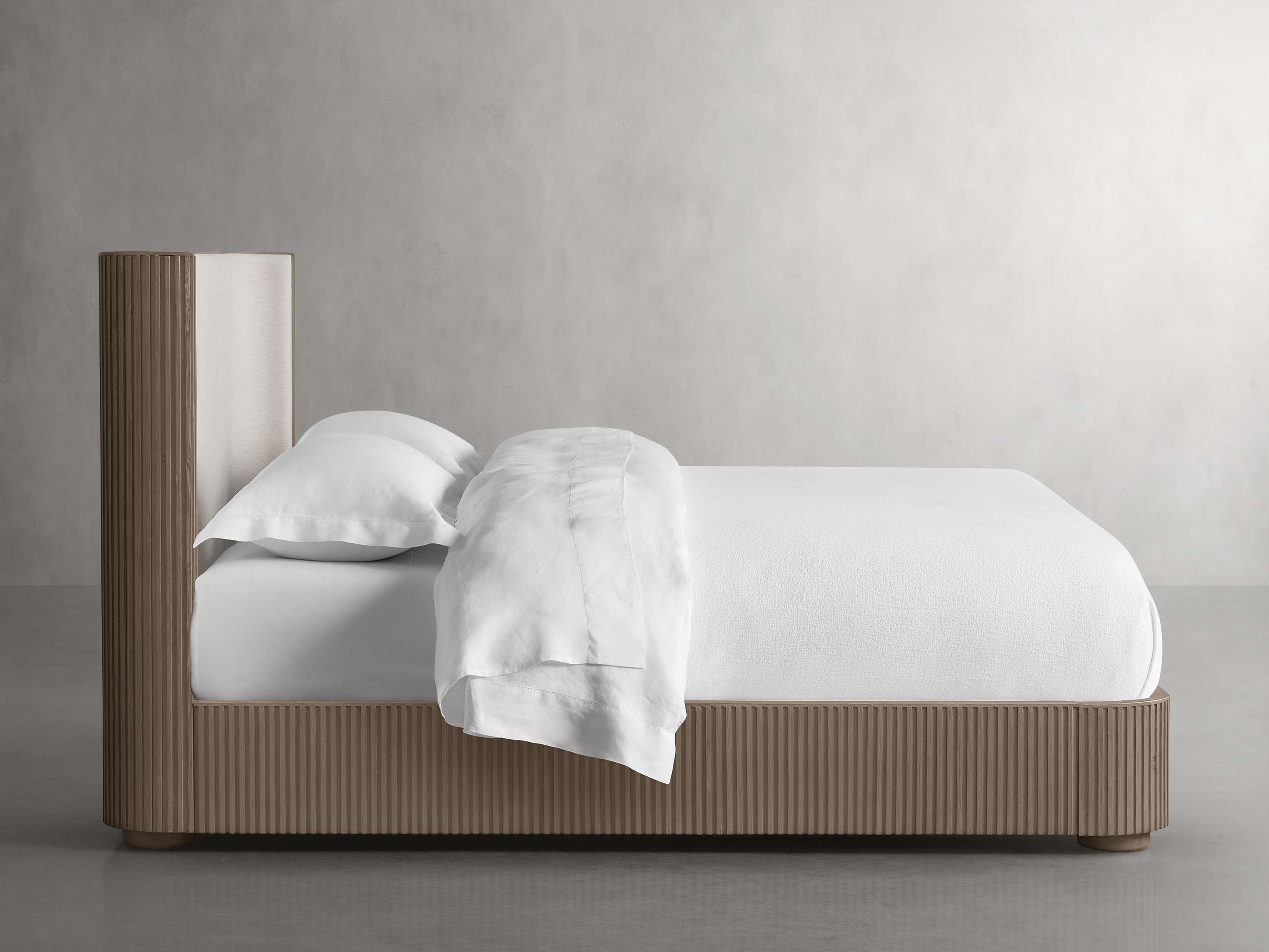 Finnley Bed