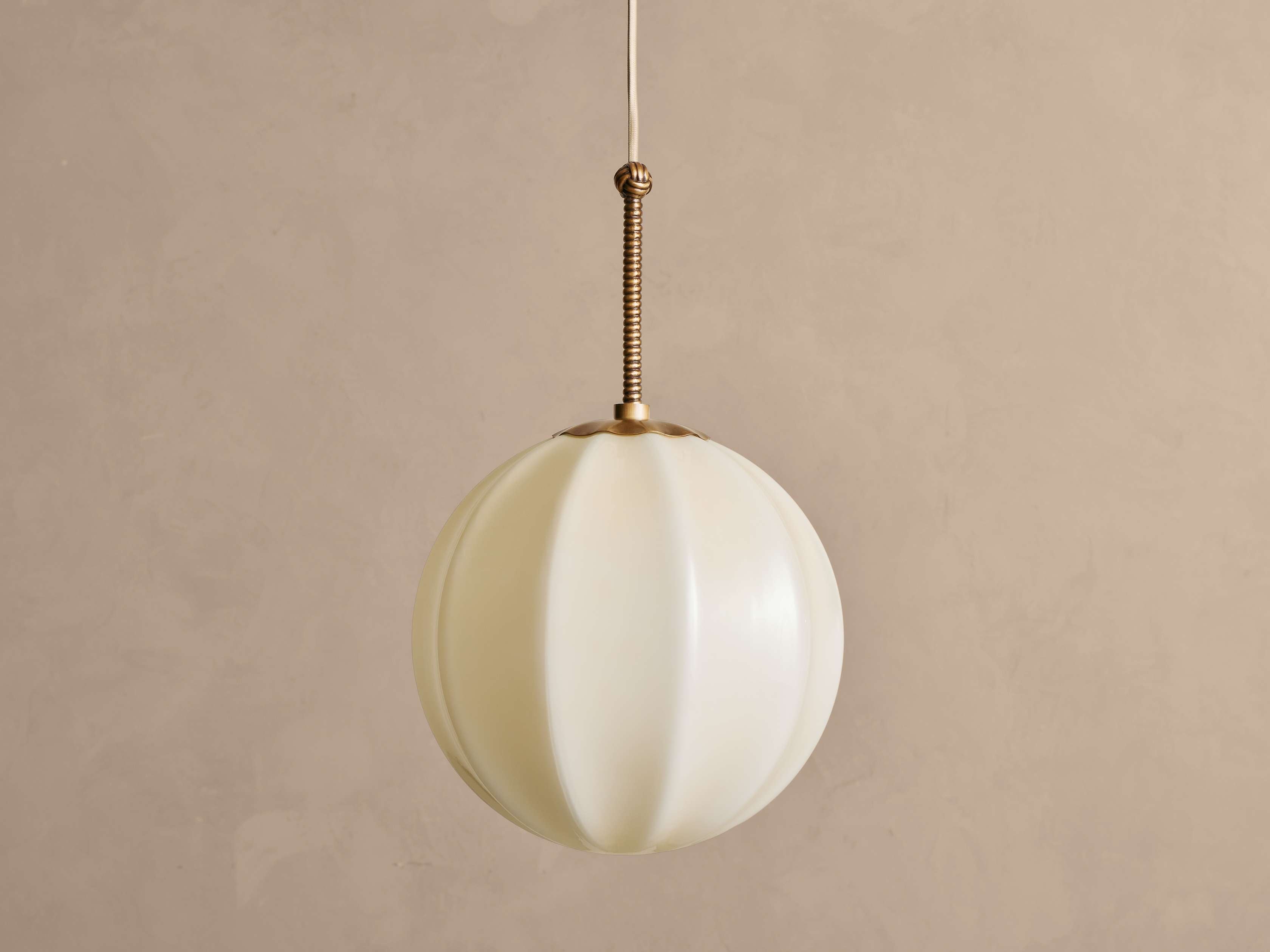 Agnes Pendant