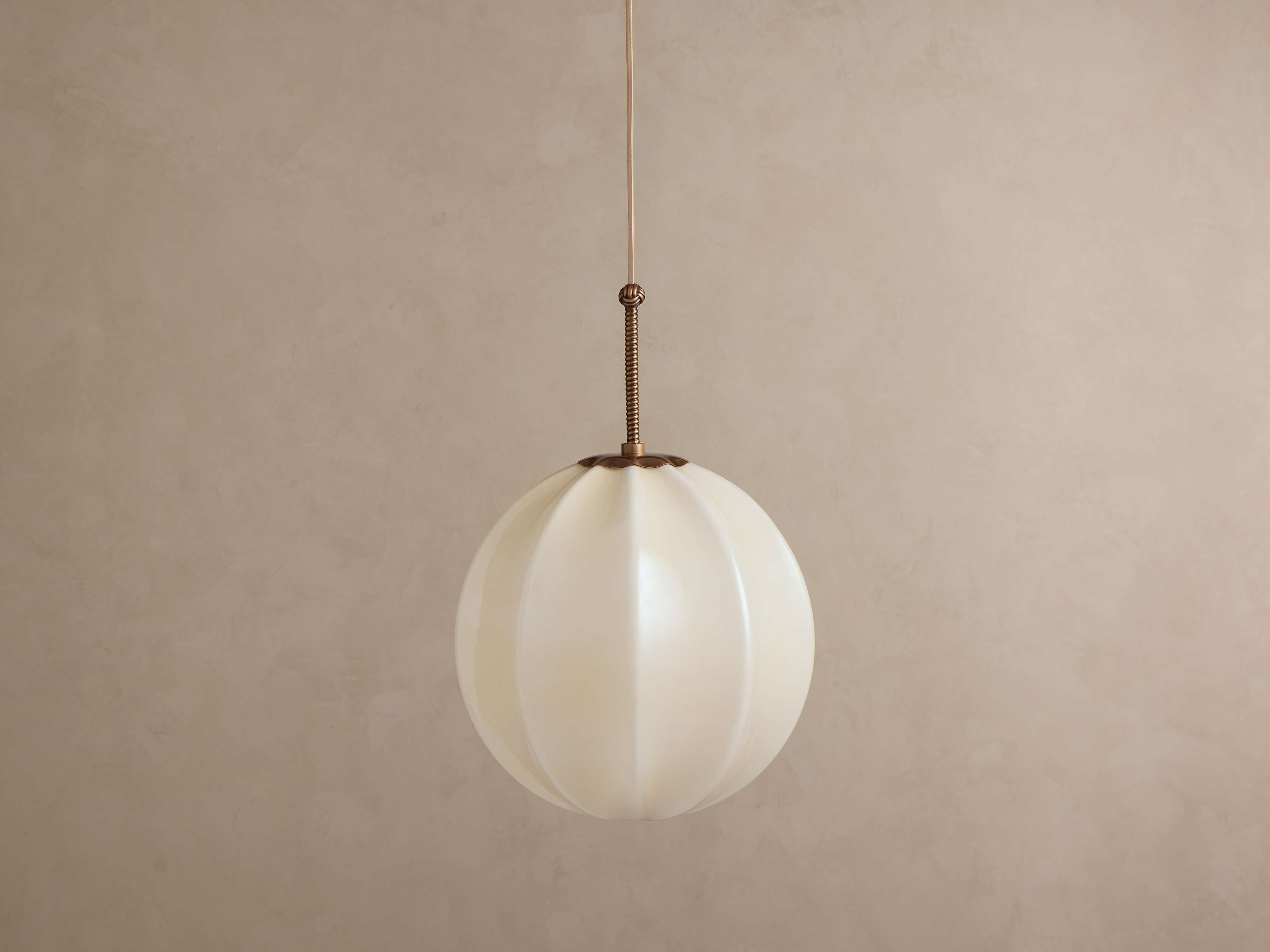 Agnes Pendant