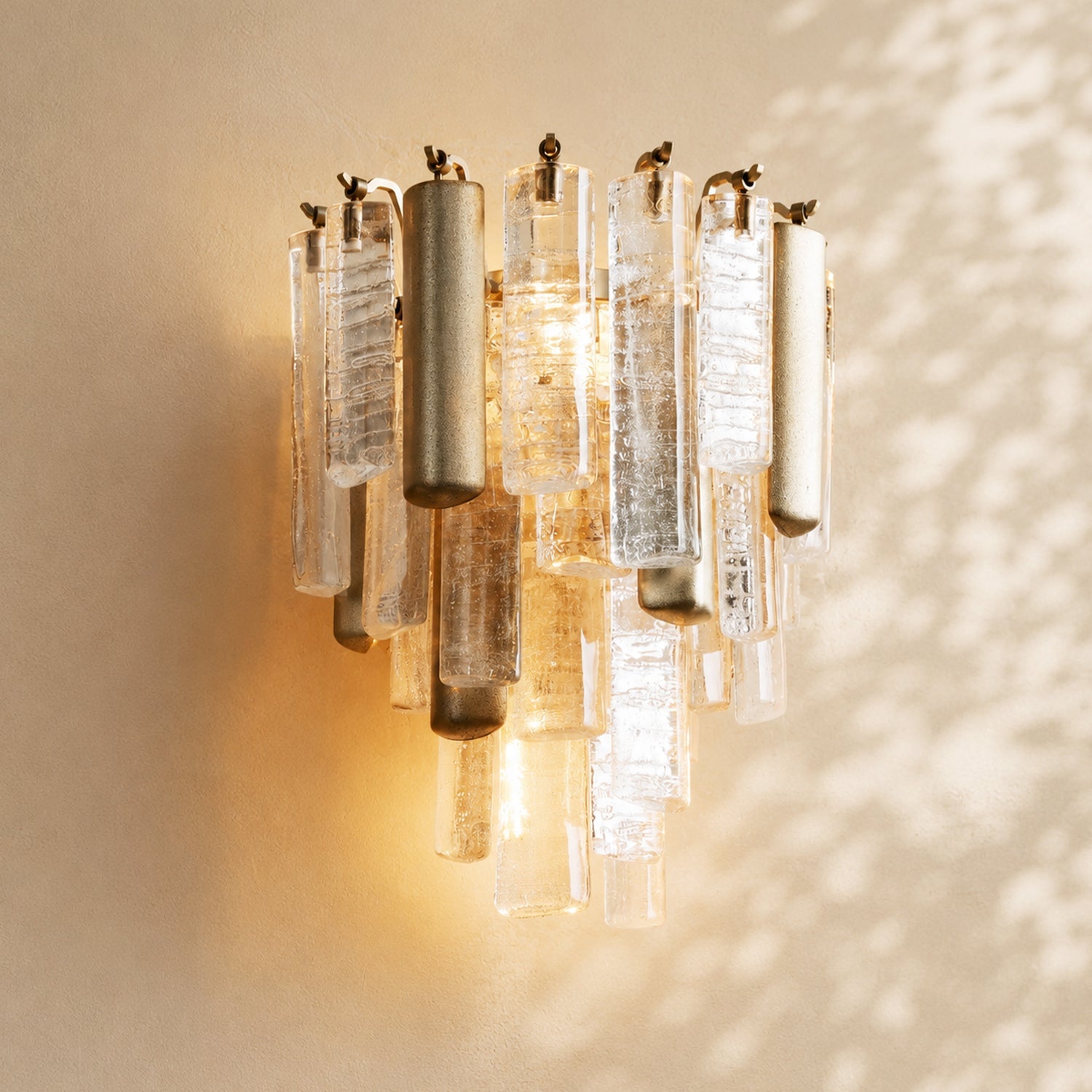 Neve Sconce