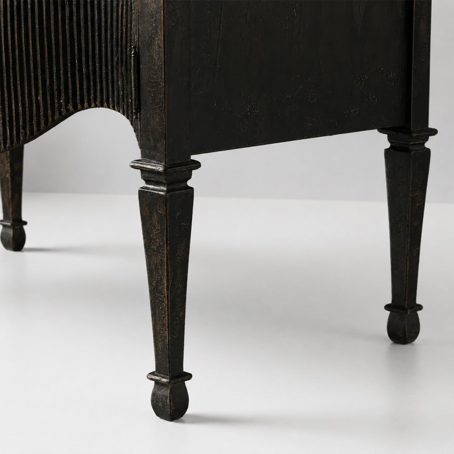Caronix Hall Chest