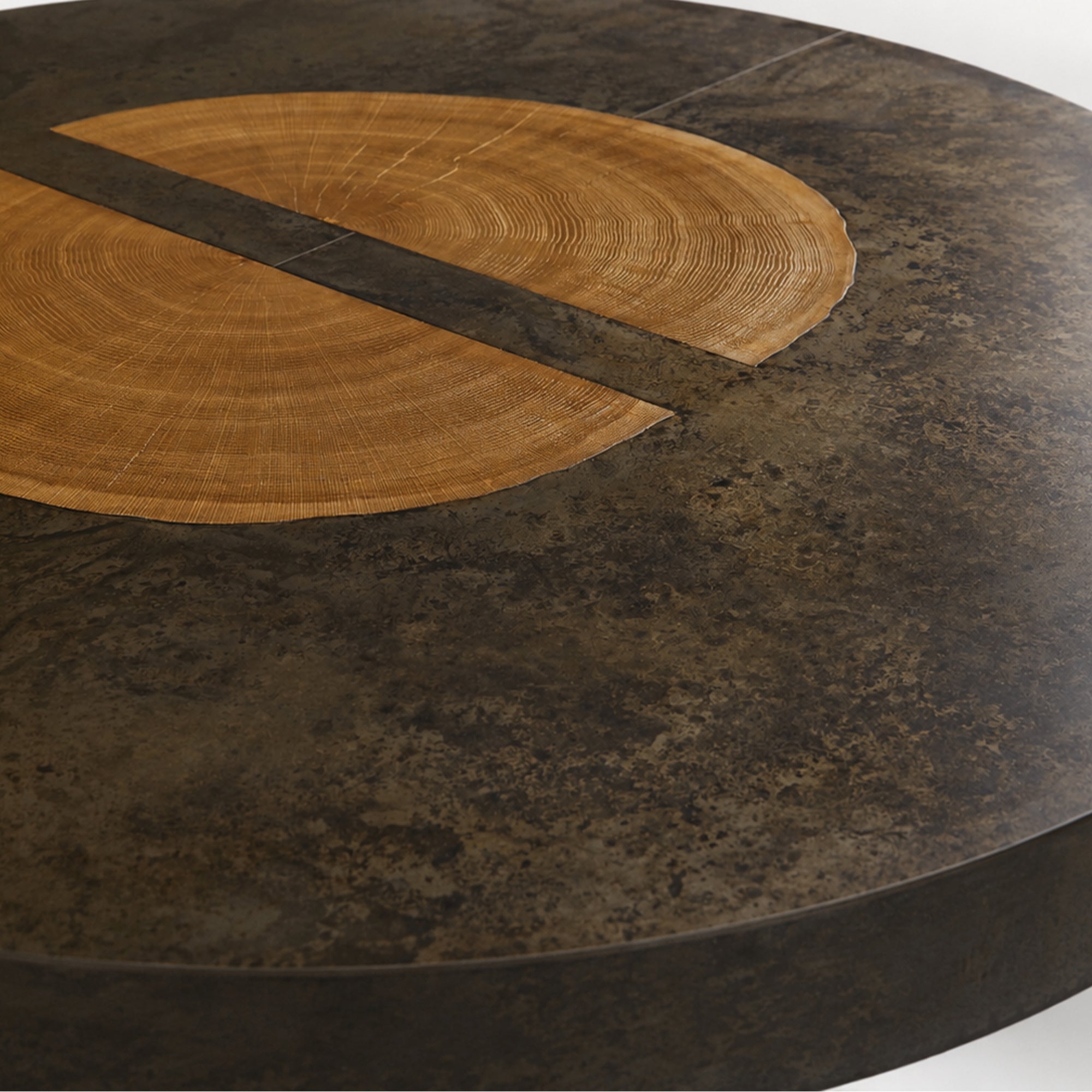 Calacius Artisan Round Dining Table in Reclaimed Reclaimed Wood