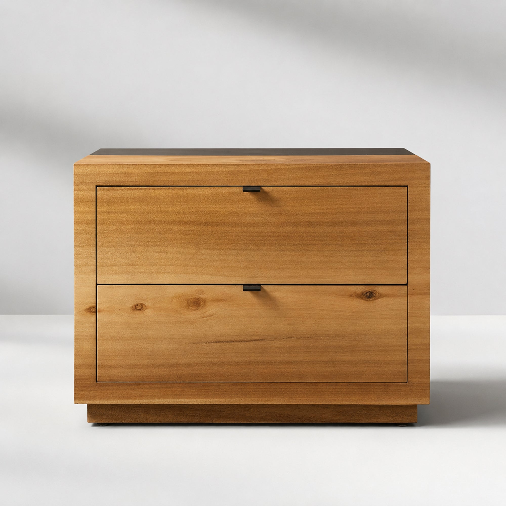 Calacius Closed Nightstand