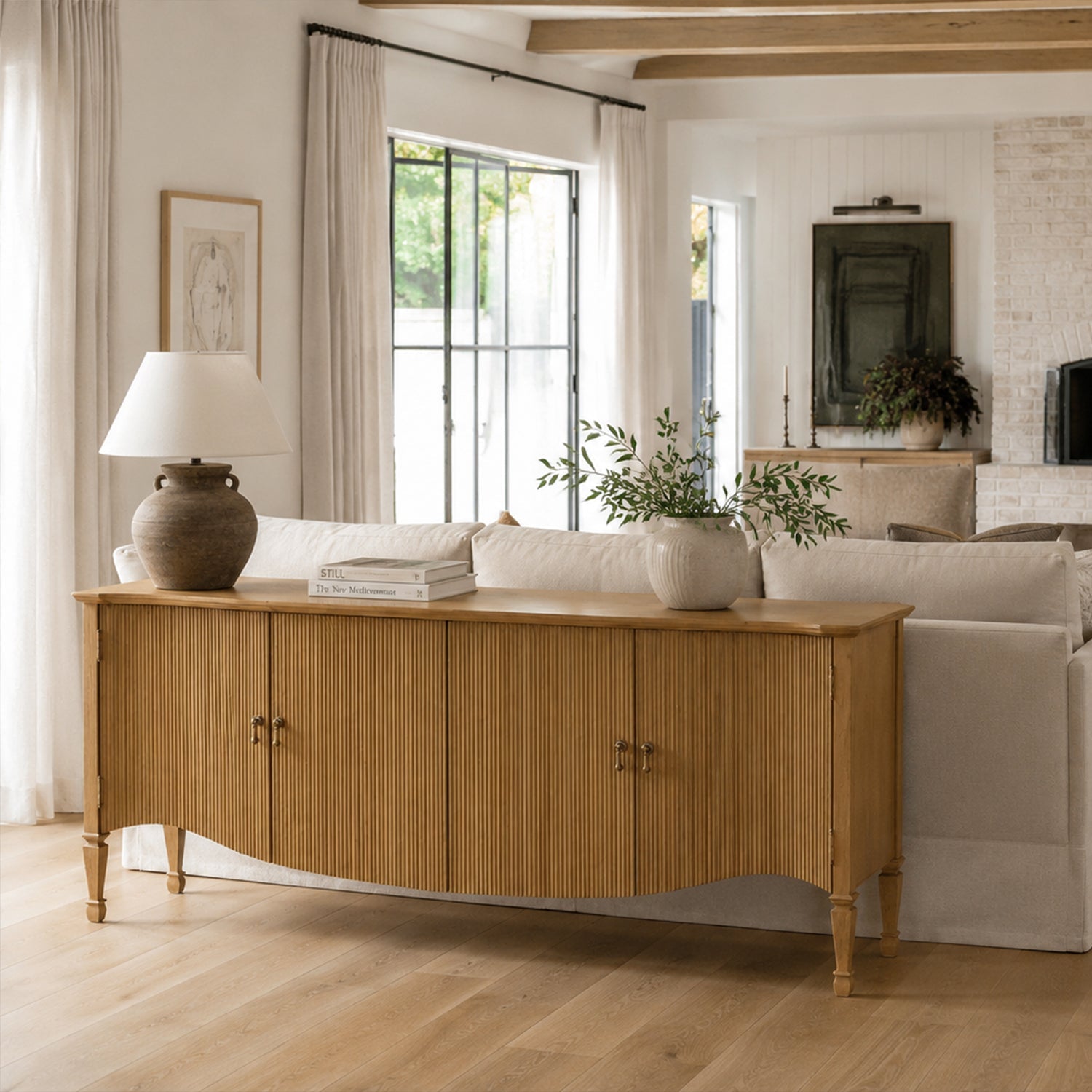 Caronix Sideboard