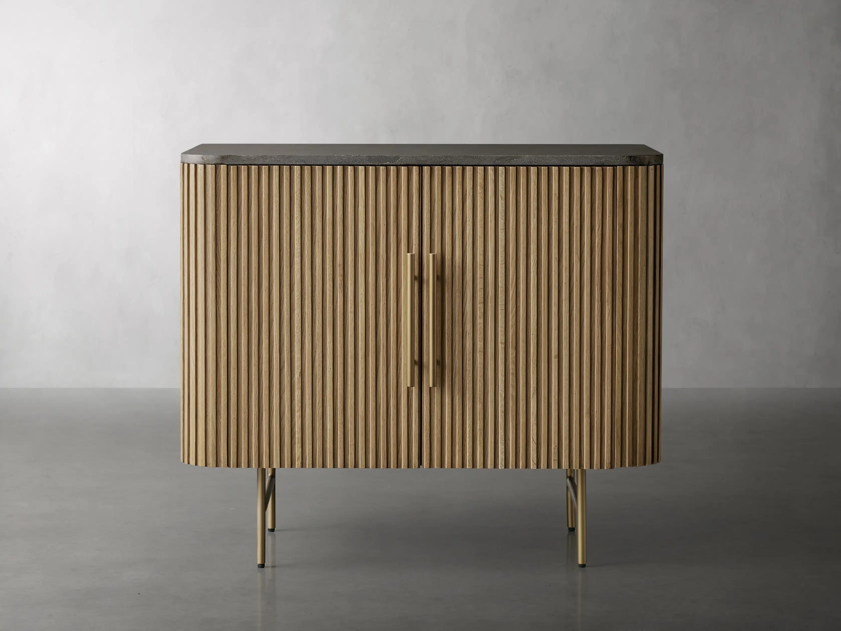 Finnley Hall Chest-Vancei