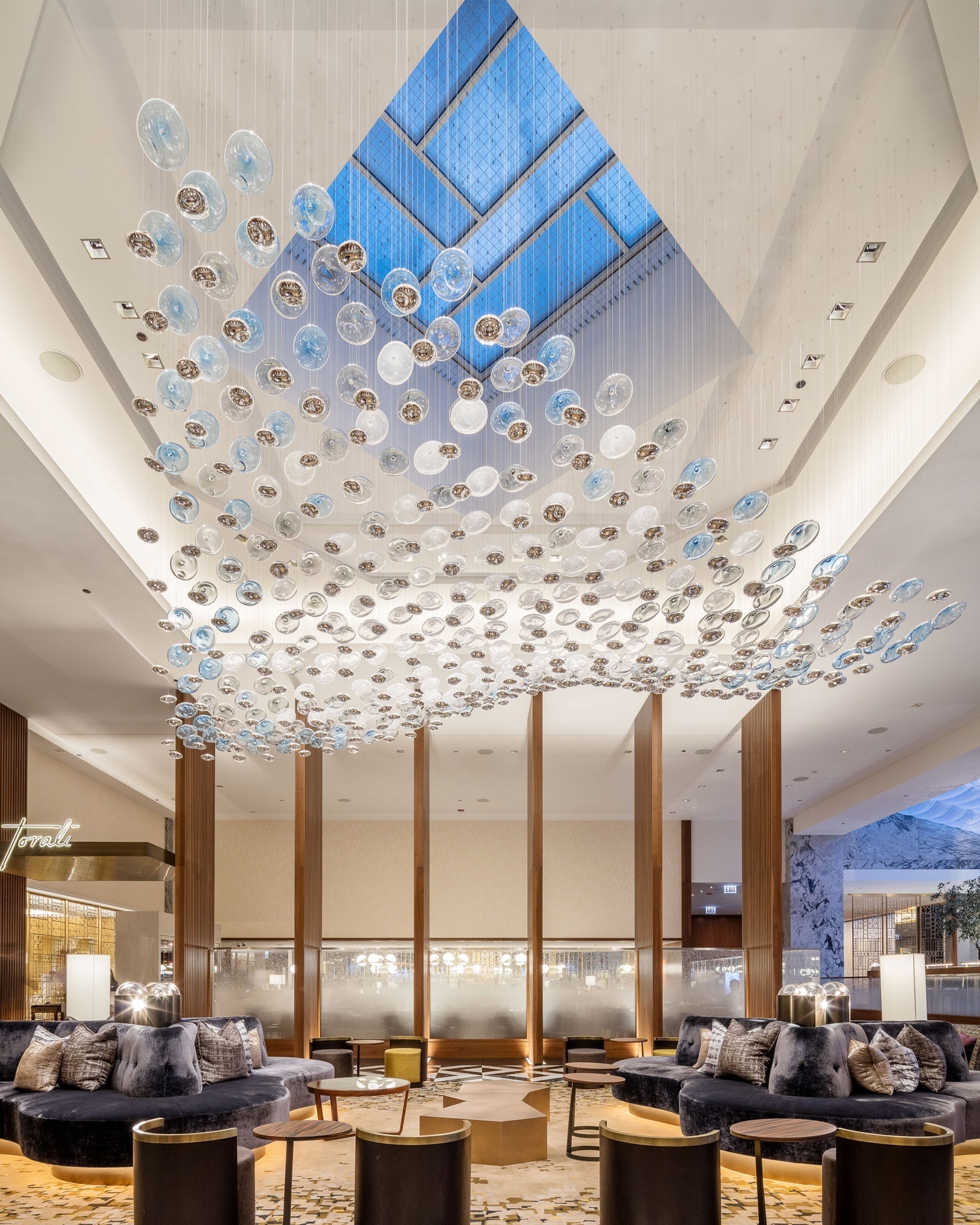 Flying Surge Chandelier-Vancei